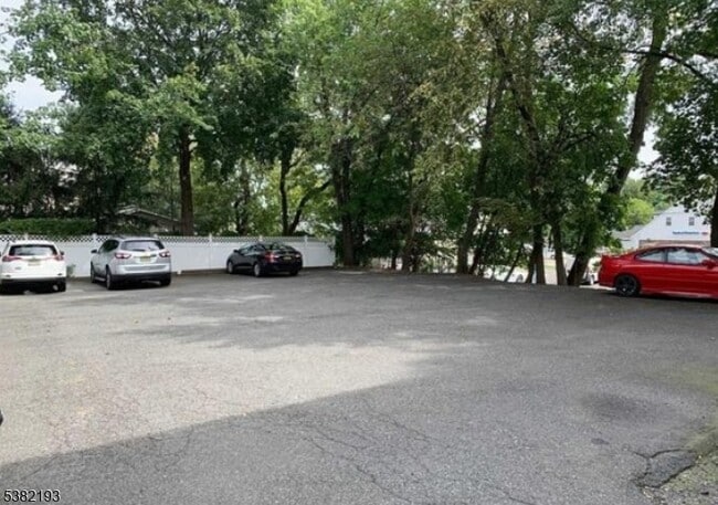 Building Photo - 644 Oradell Ave