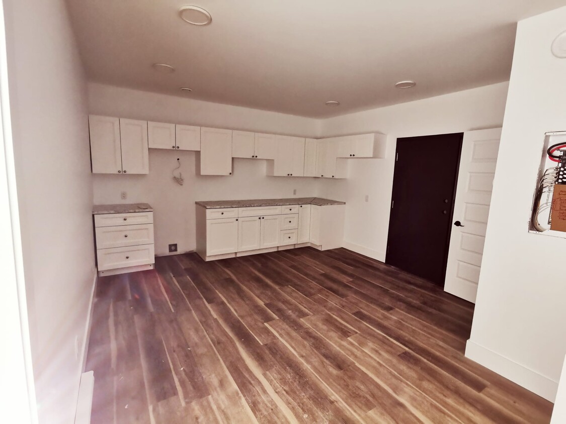 Photo du bâtiment - 2 Bed 1 Bath Apartment