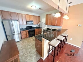 Building Photo - 4421 Driftwood Dr