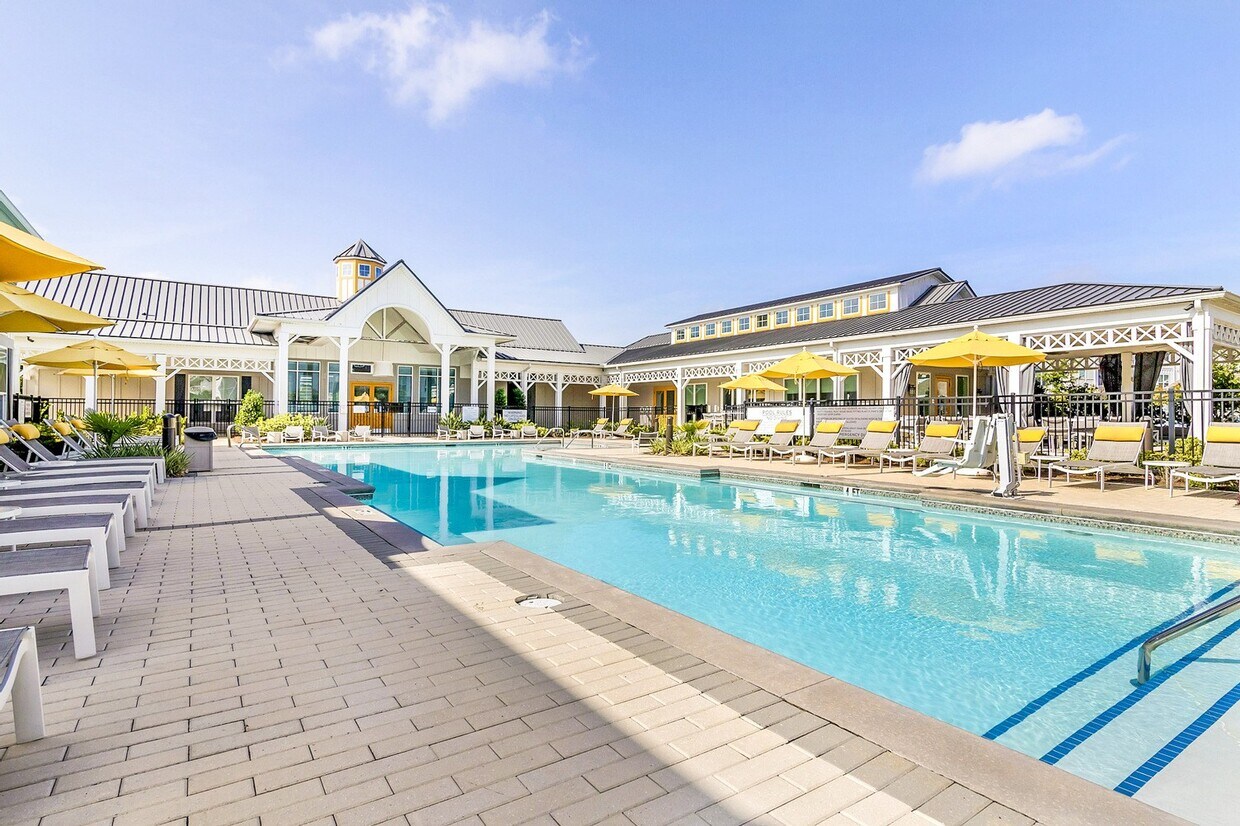 Capital Crest at Godley Station Apartment Apartments 1565 Benton