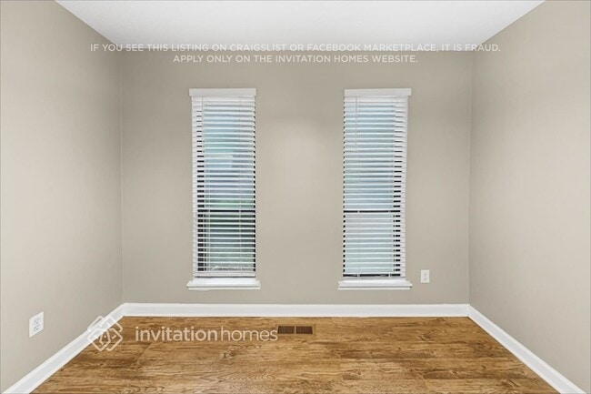 Building Photo - 6572 Oakwood Dr