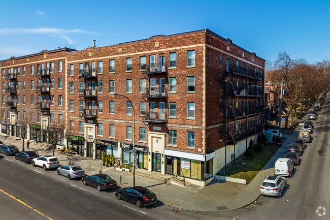 Building Photo - 5219-5227 Sherbrooke W