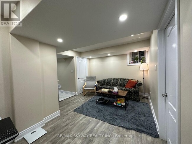 Building Photo - 71 Vezna Cres