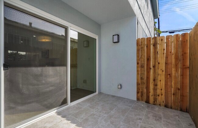 Foto del edificio - 2915 Hauser Blvd