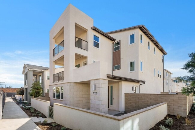 Building Photo - 128 Seep