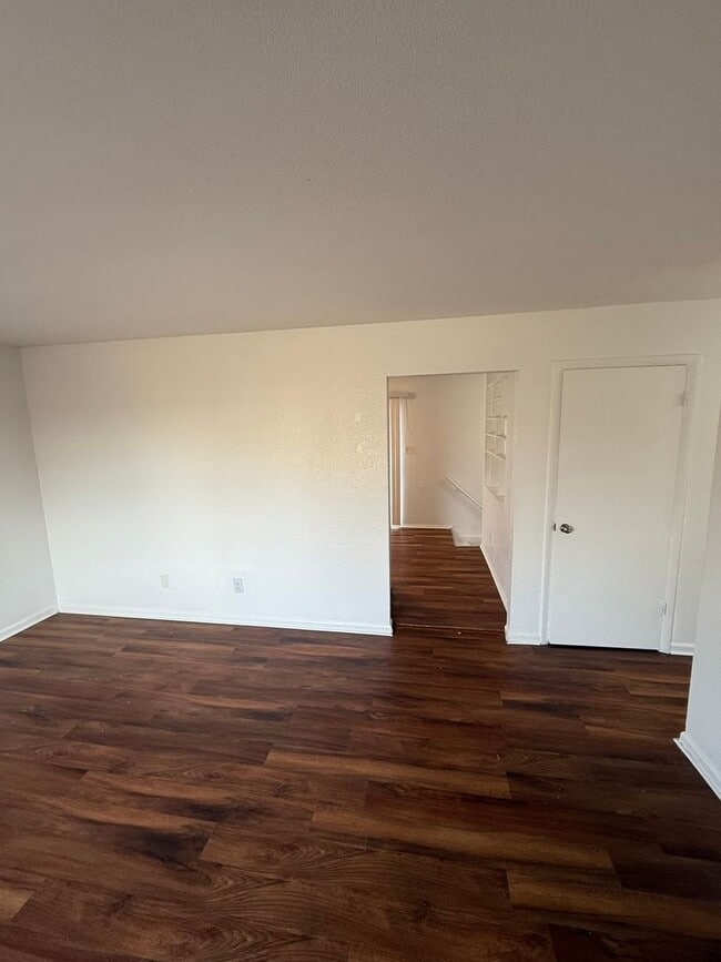 Photo - Lansing27 Apartment