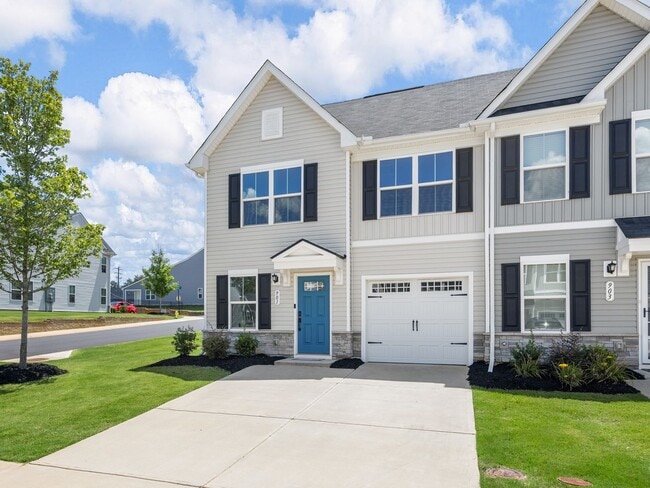 Building Photo - Move In Special - Greenville Dream Townhome: Modern 3 BR, 2.5 BA Steps from the Swamp Rabbit Trai...