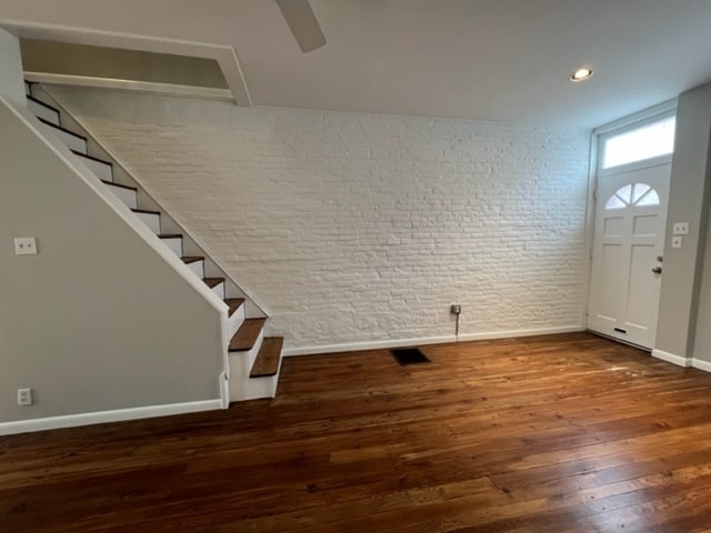 Living - 2733 Reno St