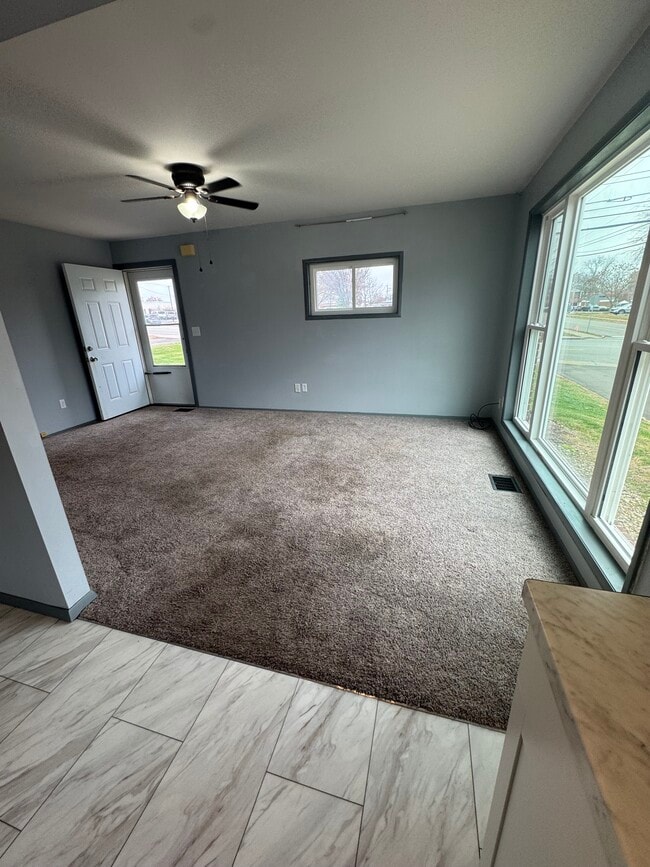 Building Photo - 1708 Cleveland Rd