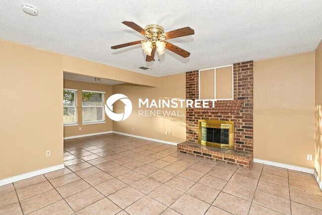 Foto del edificio - 3 Bedroom Pet-Friendly Home in Watauga, TX with Main Street Renewal