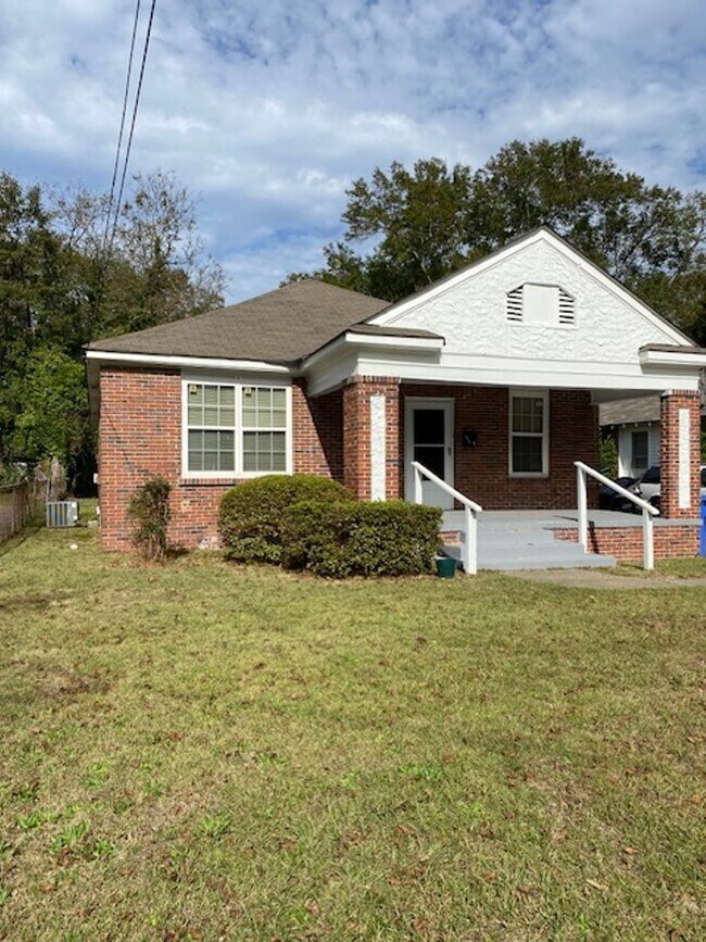 Building Photo - A GREAT VALUE IN COLUMBUS