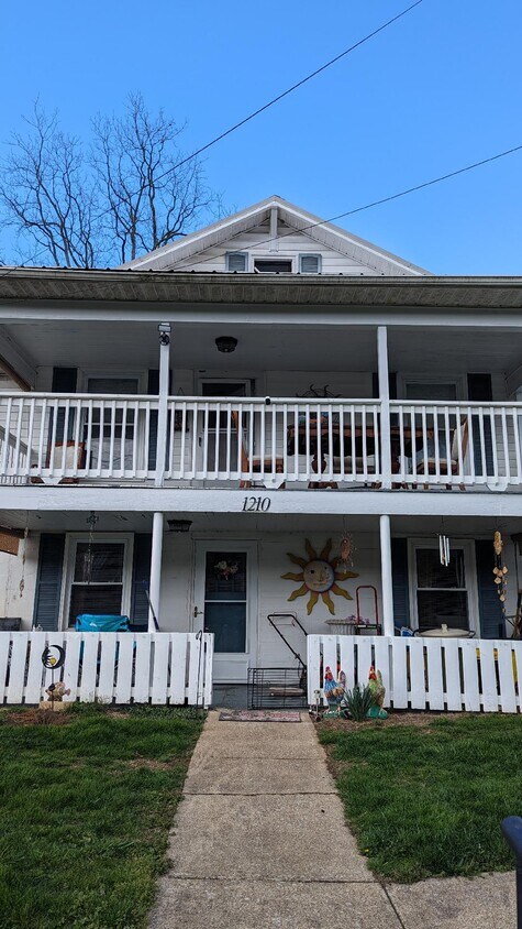 Primary Photo - 1210 Vermont Ave