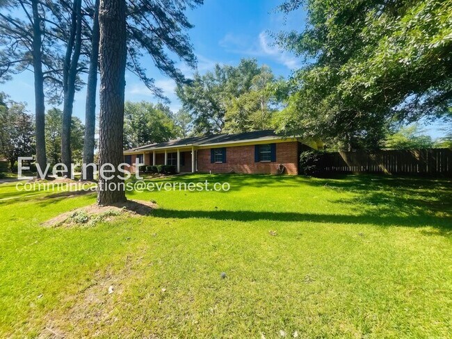 Foto del edificio - 114 Rollingwood Dr
