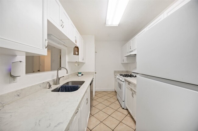 Building Photo - 5315 Cherie Crest Ct