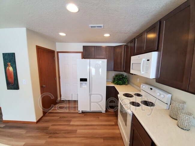Foto del edificio - 13907 E Broad Ln