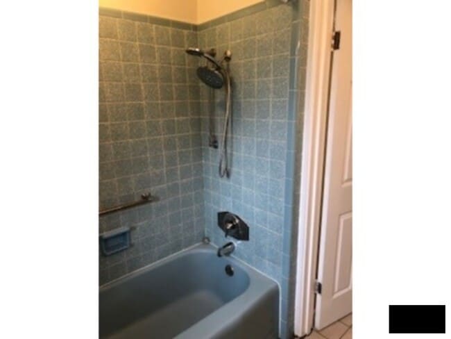 Building Photo - Large Corner Lot, Fenced in Yard, New Flooring, Fresh Paint, Lawn Care Included!