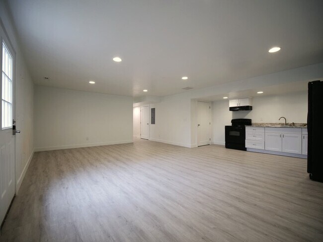 Foto del edificio - 7042 W Knowley Rd