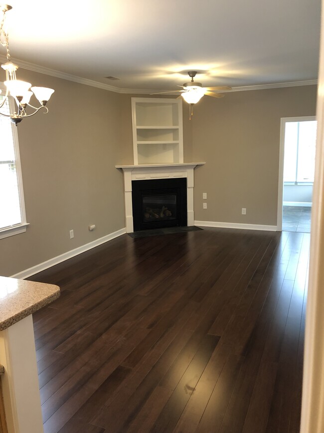 Living/Dining room - 124 Tuska Hills Dr