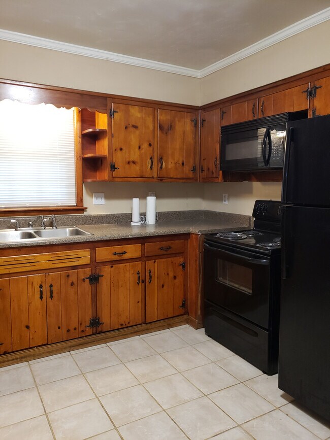 Foto del edificio - MOVE IN SPECIAL 1/2 OFF 1st MONTHS RENT