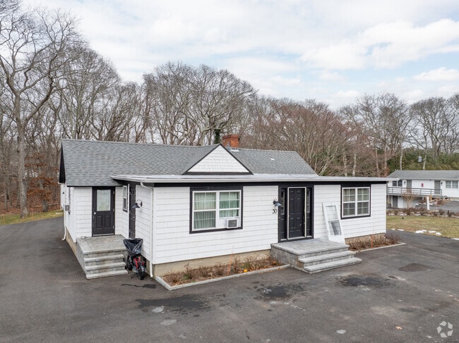 Building Photo - The Fieldstone at East Hampton