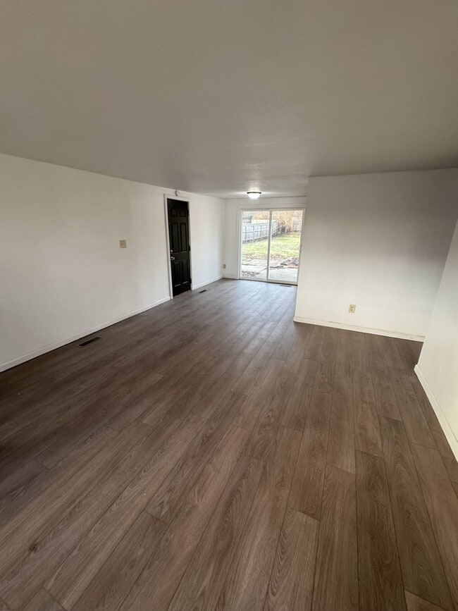 Foto del edificio - 2524 Cle Elum Dr