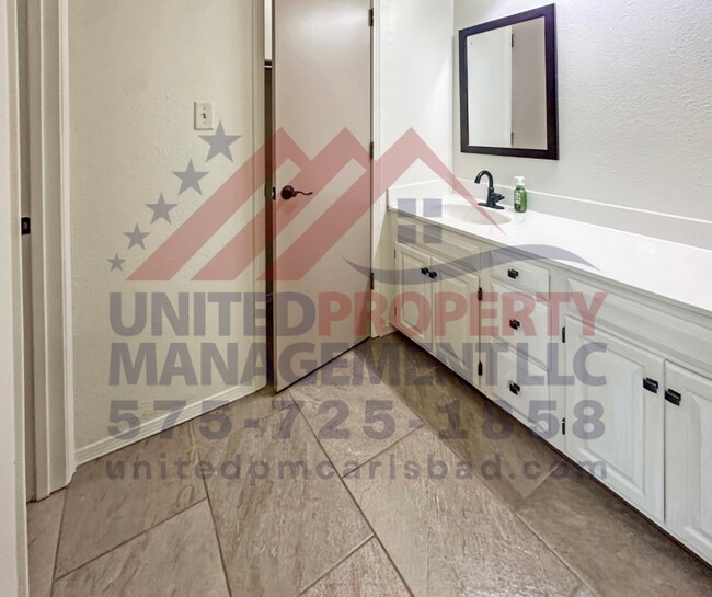 Foto del edificio - 3 bedroom 2 bathroom house for rent Carlsbad NM