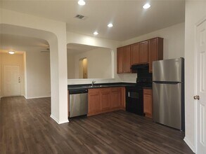 Building Photo - 205 Beech Dr