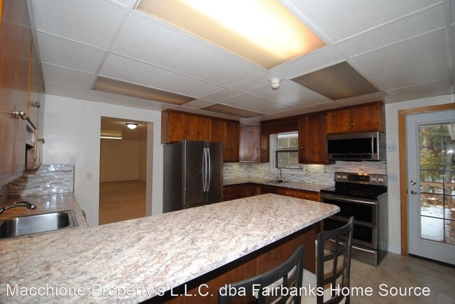 Building Photo - 4 br, 2 bath House - 2252 Yankovich Rd.
