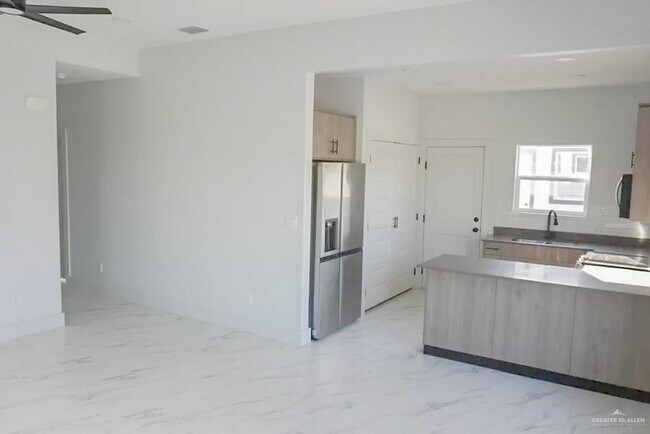 Building Photo - 2905 Bravo Rd