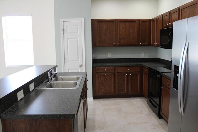 Foto del edificio - 5024 119th Terrace E