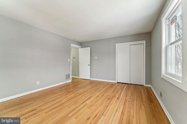 Building Photo - 2711 Shirey Ave