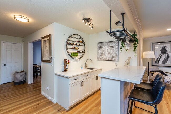 Foto del edificio - Charming House next to Golf Course and Winery