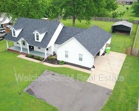 Building Photo - 334 Meadowland Dr