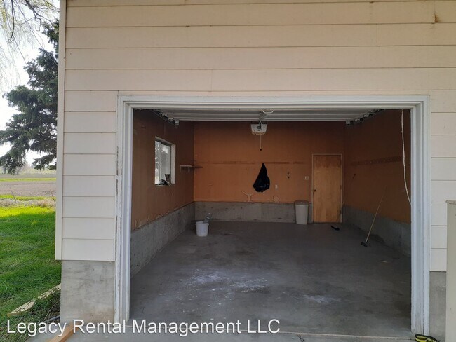 Foto del edificio - 1 br, 1 bath House - 4003 W. 6800 S.