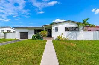 Building Photo - 1815 SW 85th Ct