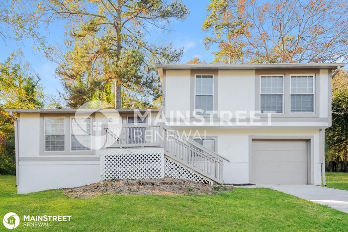 Primary Photo - 3890 Valpariso Cir, Decatur, GA 30034