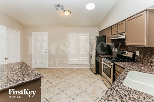 Foto del edificio - 4933 Glenarden Dr