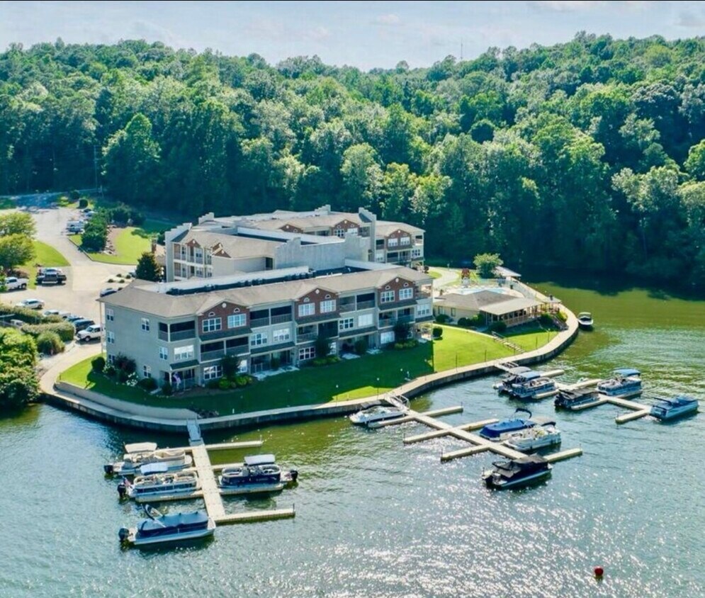 189 Williams Rd Unit L1, Alexander City, AL 35010 Condo for Rent in