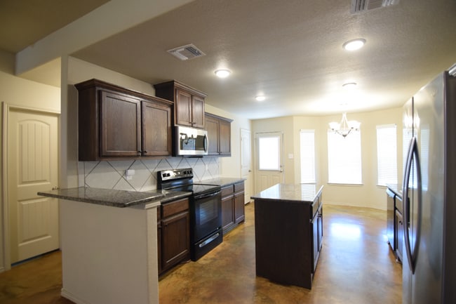 Building Photo - 6900 Cassidy Ln