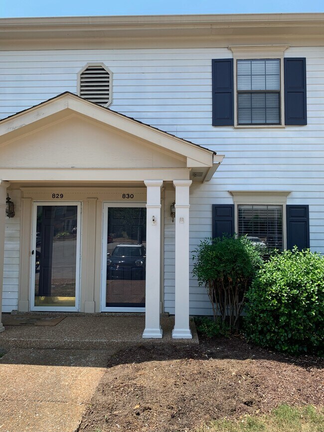 Building Photo - 830 Brentwood Pt