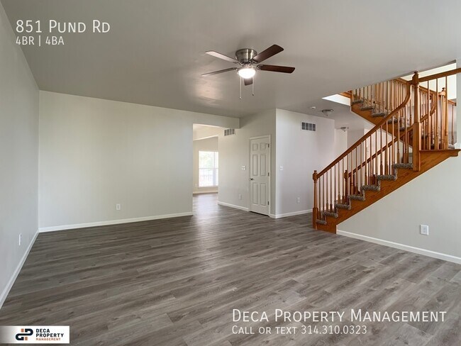 Building Photo - 4 Bedroom House