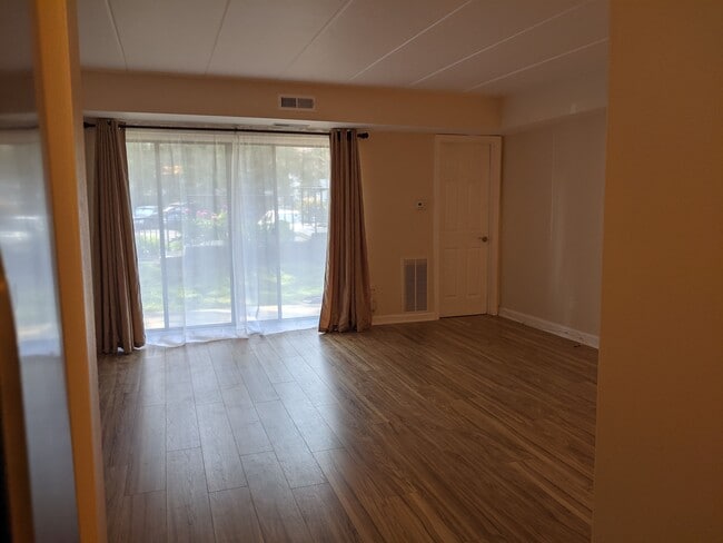 living room - 19 Oakridge Dr