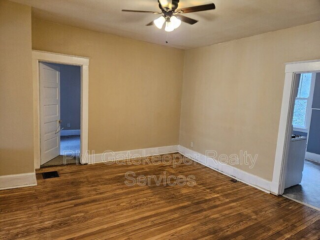 Foto del edificio - 3429 Ruther Ave