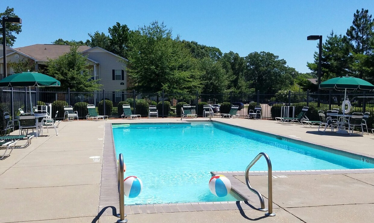 The Pointe at Highland Apartments 492 E Beasley Rd Jackson, MS