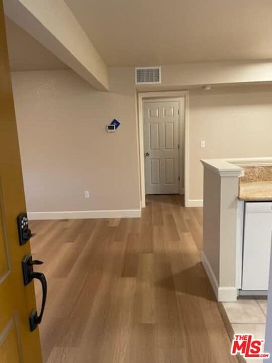 Building Photo - 2881 Huntington Blvd