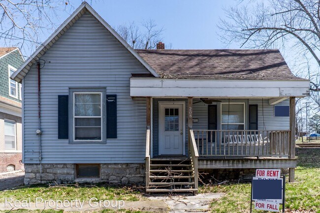 Building Photo - 3 br, 1 bath House - 208 N College St