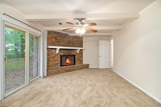 Foto del edificio - 3 Bedroom 2 Bath House