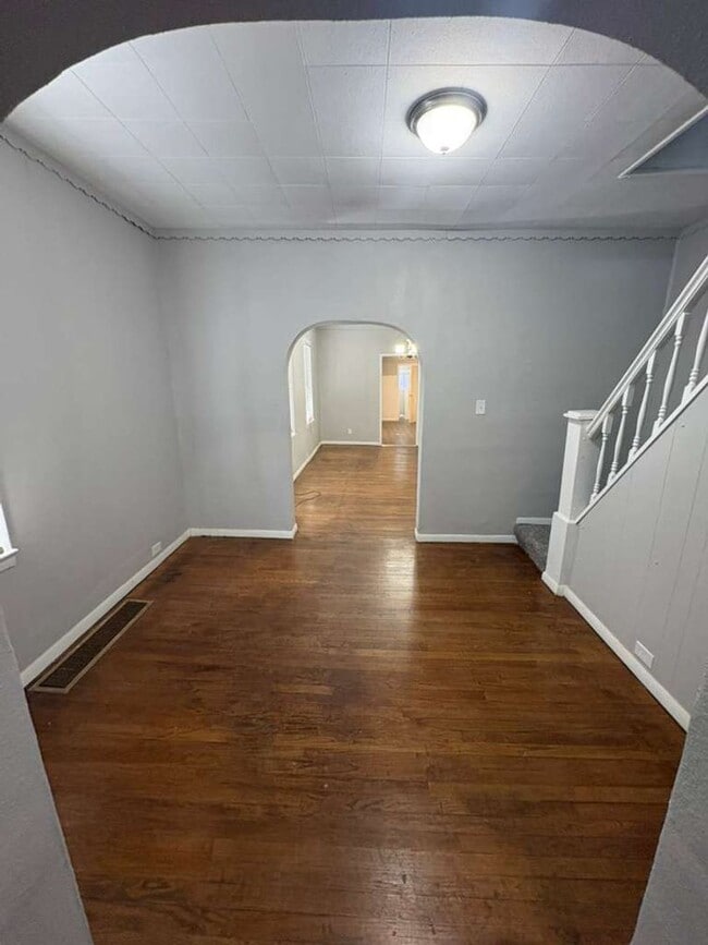 Foto del edificio - 3666 E 57th St