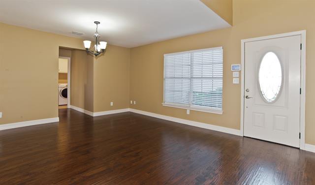 Building Photo - 318 Kissimmee Dr