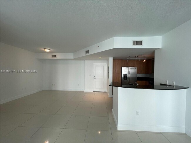 Building Photo - 7900 Harbor Island Dr